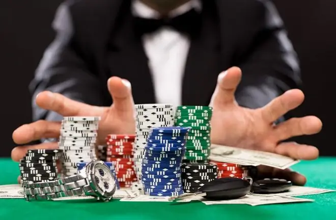 Chiến lược và cách chơi poker tại thienhabet